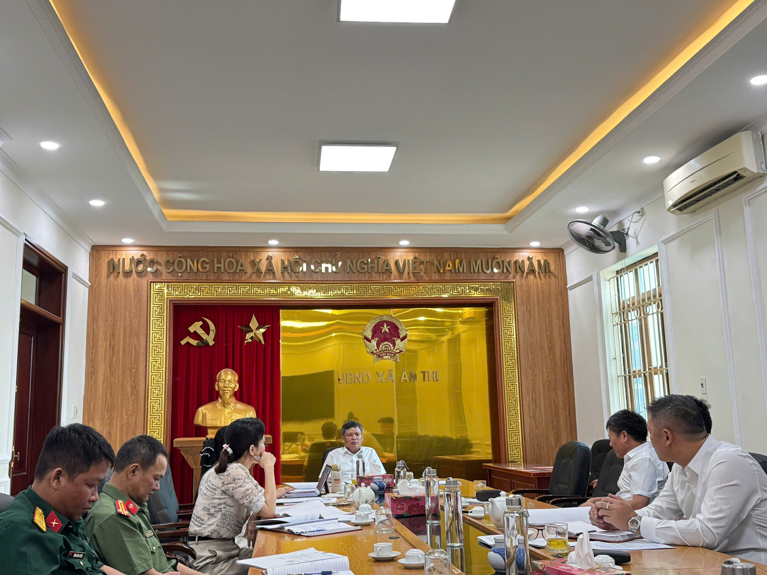 UNBD xã Ân Thi tổ chức họp giao giao ban hàng tuần 3 tháng 10